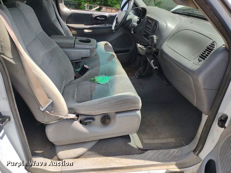 image for item LL9200 2001 Ford F150 XLT  SuperCab pickup truck