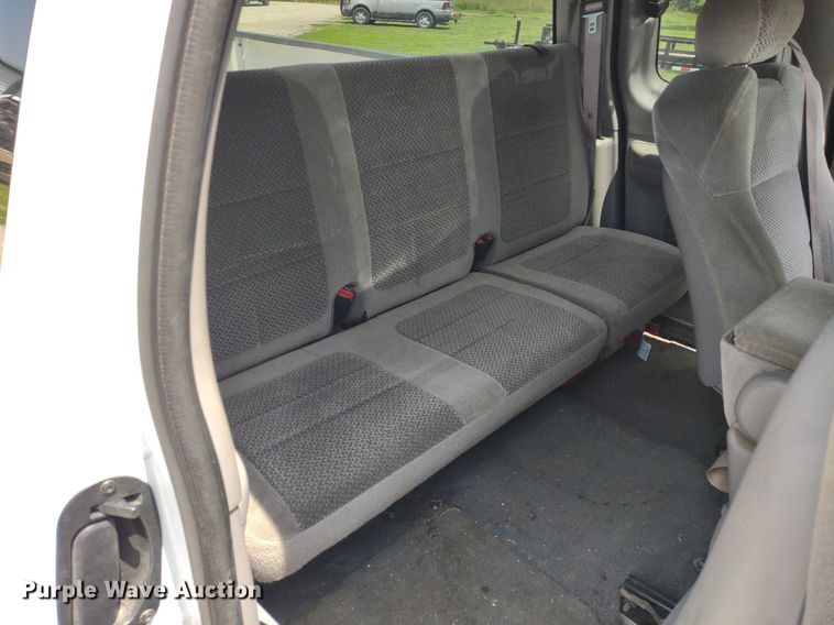 image for item LL9200 2001 Ford F150 XLT  SuperCab pickup truck