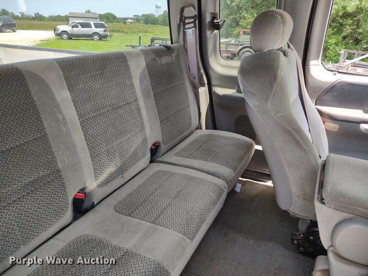 image for item LL9200 2001 Ford F150 XLT  SuperCab pickup truck