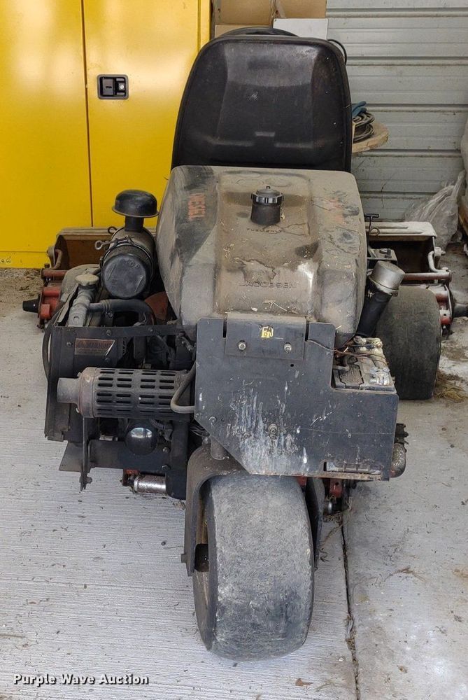 image for item LL9201 Jacobsen Greens King IV  greens mower