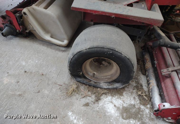 image for item LL9201 Jacobsen Greens King IV  greens mower