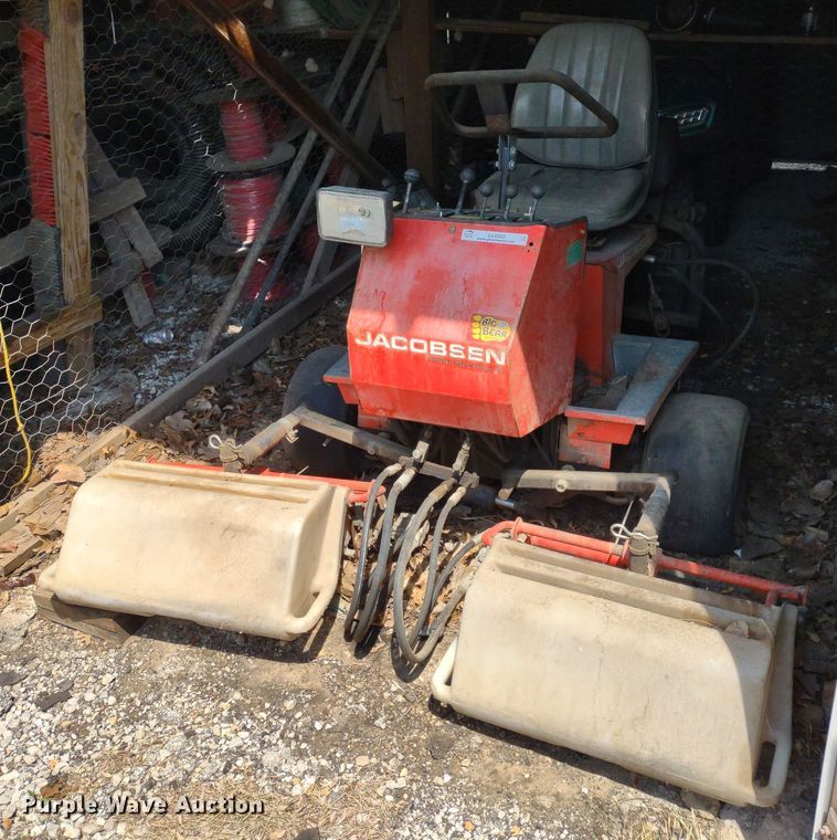 image for item LL9203 Jacobsen Greens King IV  greens mower