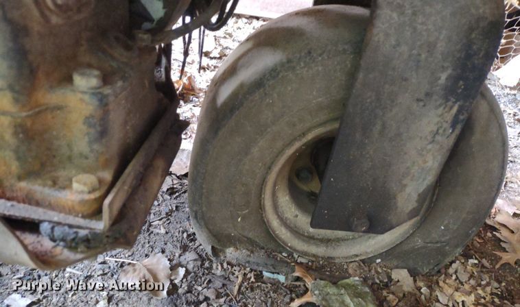 image for item LL9203 Jacobsen Greens King IV  greens mower