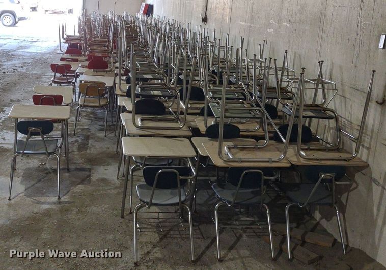 image for item LL9230 Approximately 185 desks