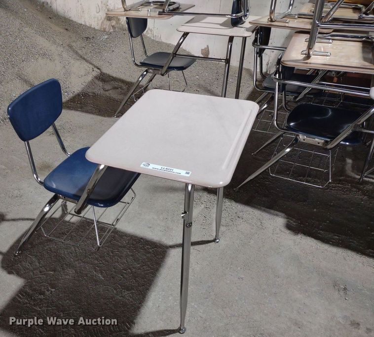 image for item LL9231 Approximately 95 desks