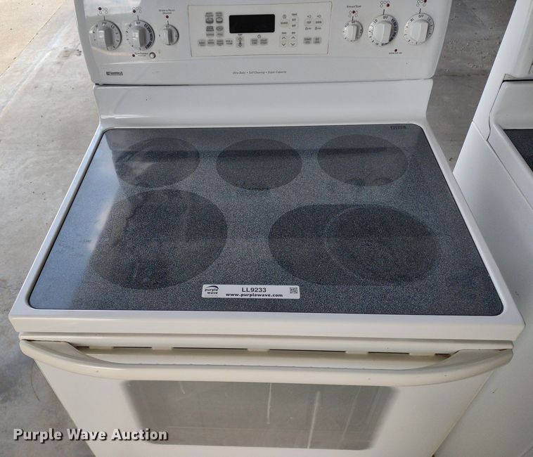 image for item LL9233 (3) electric ranges