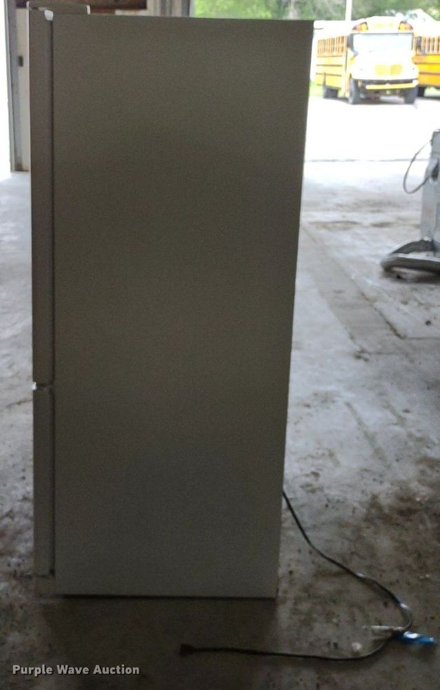 image for item LL9236 (2) refrigerators