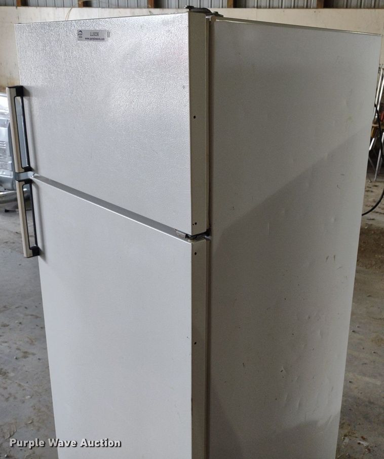 image for item LL9236 (2) refrigerators