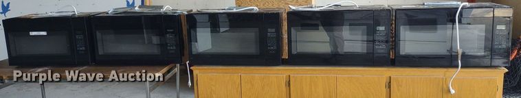 image for item LL9237 (5) Whirlpool AMV2307PFB microwaves