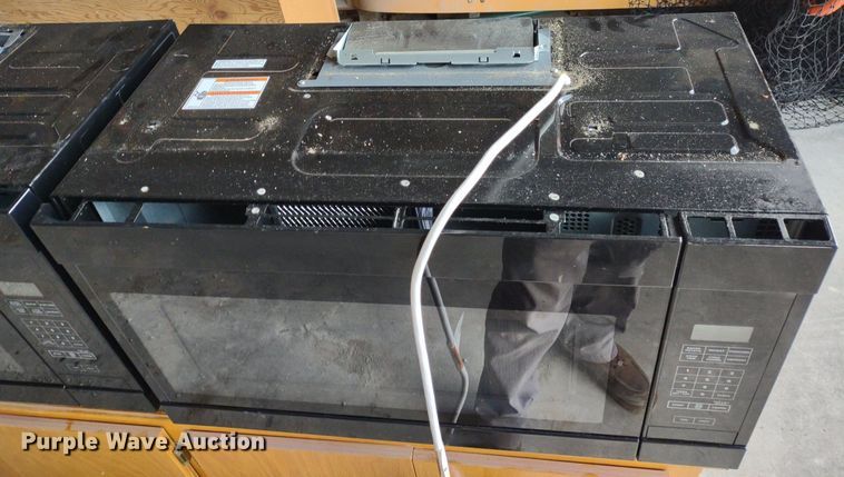 image for item LL9237 (5) Whirlpool AMV2307PFB microwaves