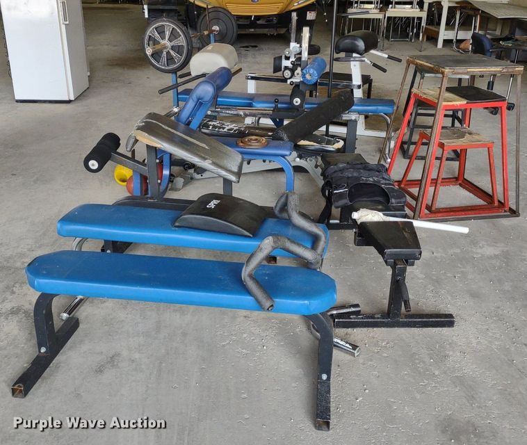 image for item LL9238 Weight room equipment