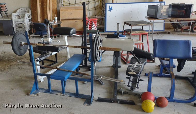 image for item LL9238 Weight room equipment
