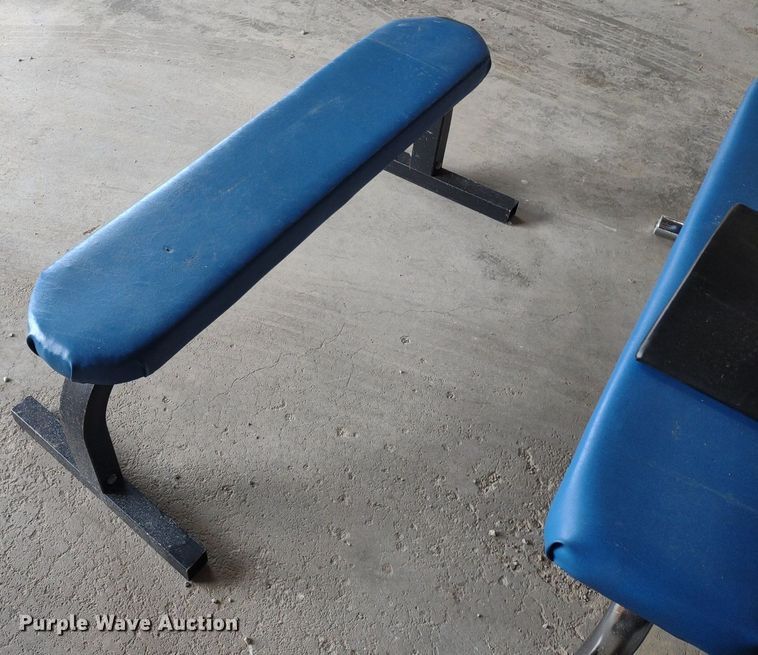 image for item LL9238 Weight room equipment