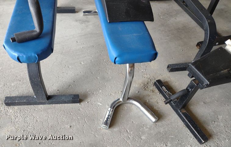 image for item LL9238 Weight room equipment