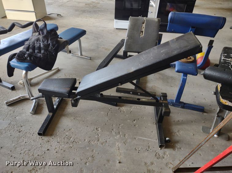 image for item LL9238 Weight room equipment