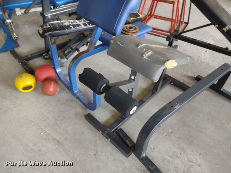 image for item LL9238 Weight room equipment