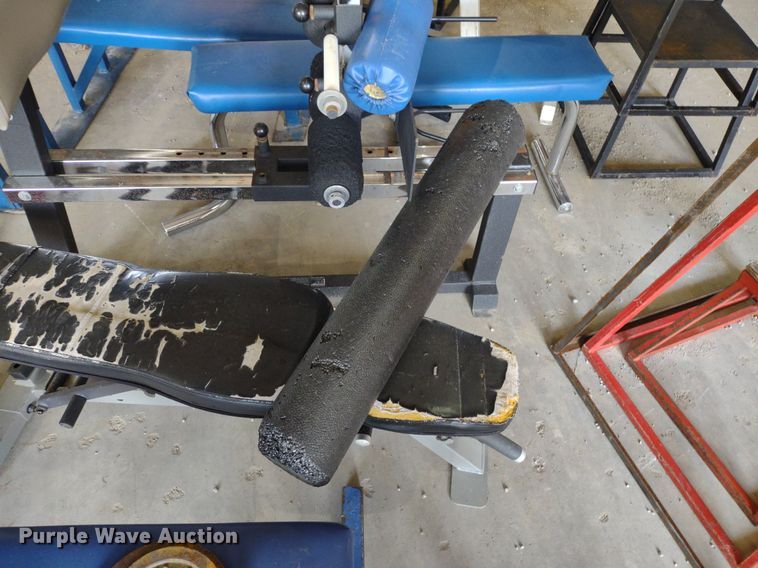 image for item LL9238 Weight room equipment