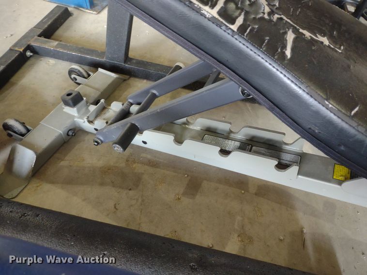 image for item LL9238 Weight room equipment