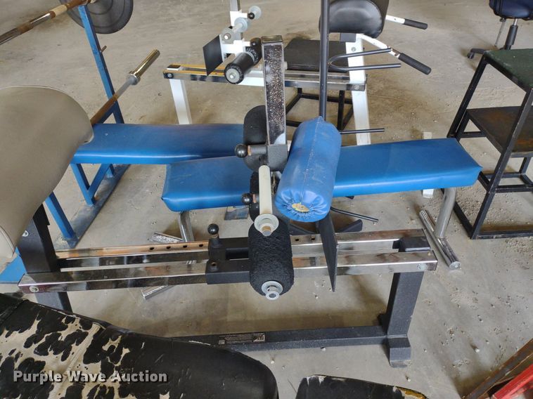 image for item LL9238 Weight room equipment