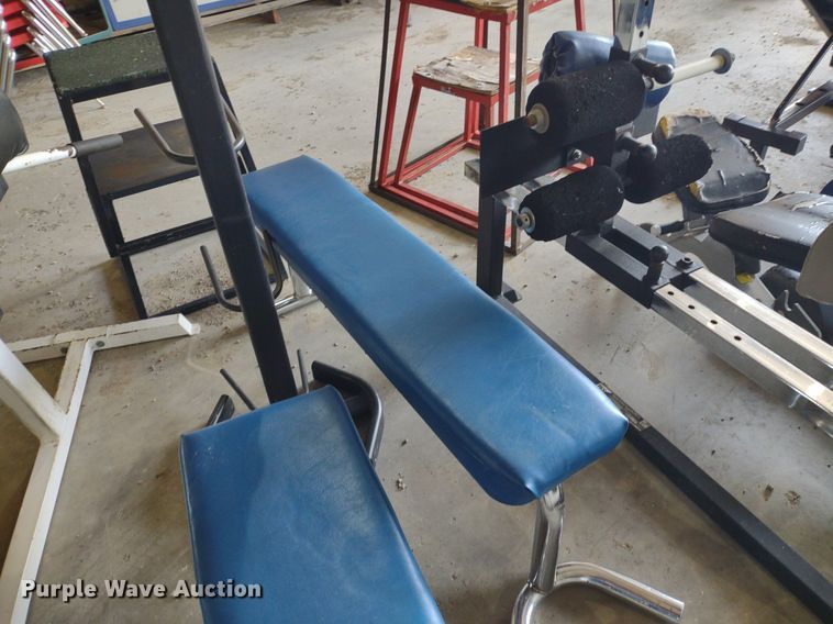 image for item LL9238 Weight room equipment