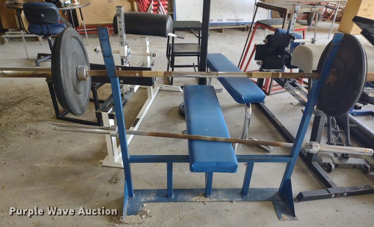 image for item LL9238 Weight room equipment