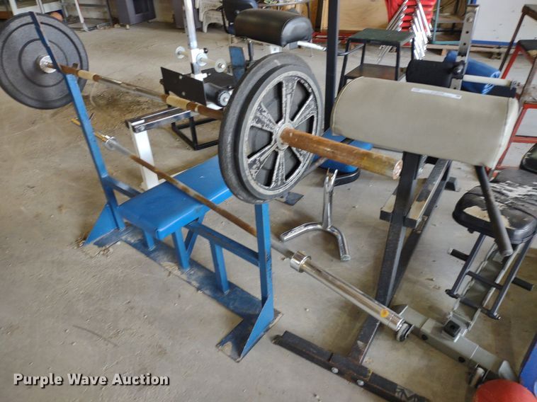 image for item LL9238 Weight room equipment