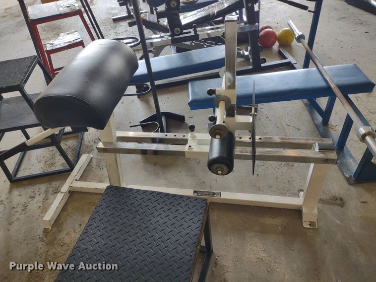image for item LL9238 Weight room equipment