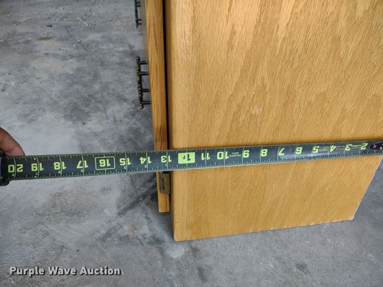 image for item LL9239 (3) cabinets