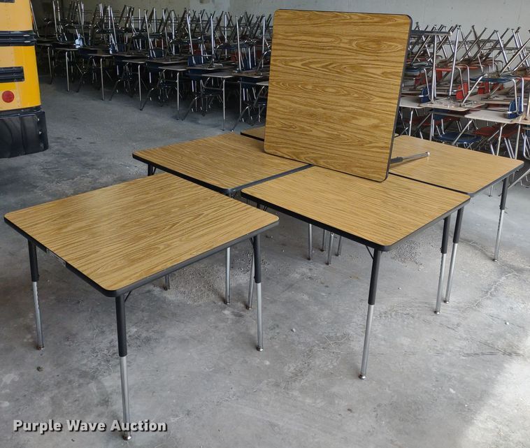 image for item LL9241 (6) 3' x 3' tables