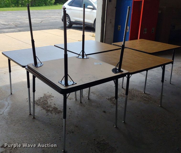 image for item LL9241 (6) 3' x 3' tables