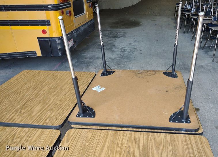 image for item LL9241 (6) 3' x 3' tables