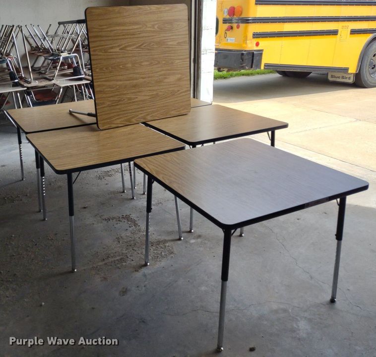 image for item LL9241 (6) 3' x 3' tables