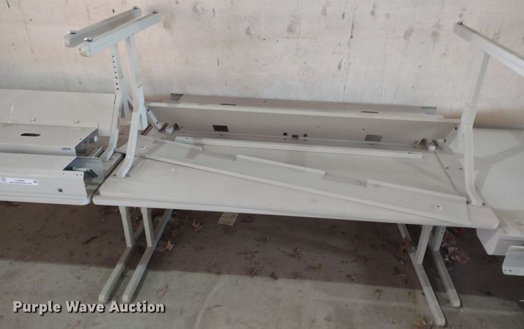 image for item LL9243 (6) desks