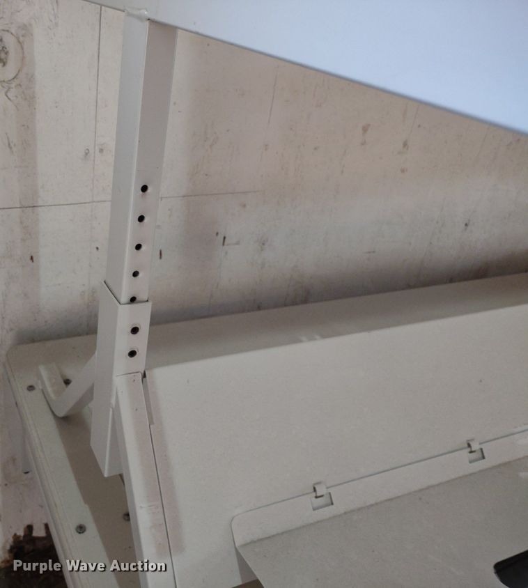 image for item LL9243 (6) desks