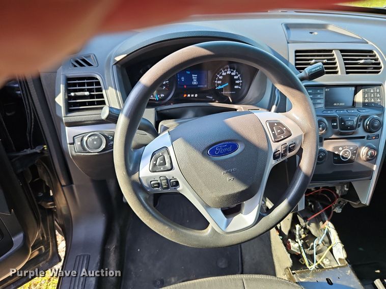 image for item LL9262 2015 Ford Explorer Police Interceptor  SUV