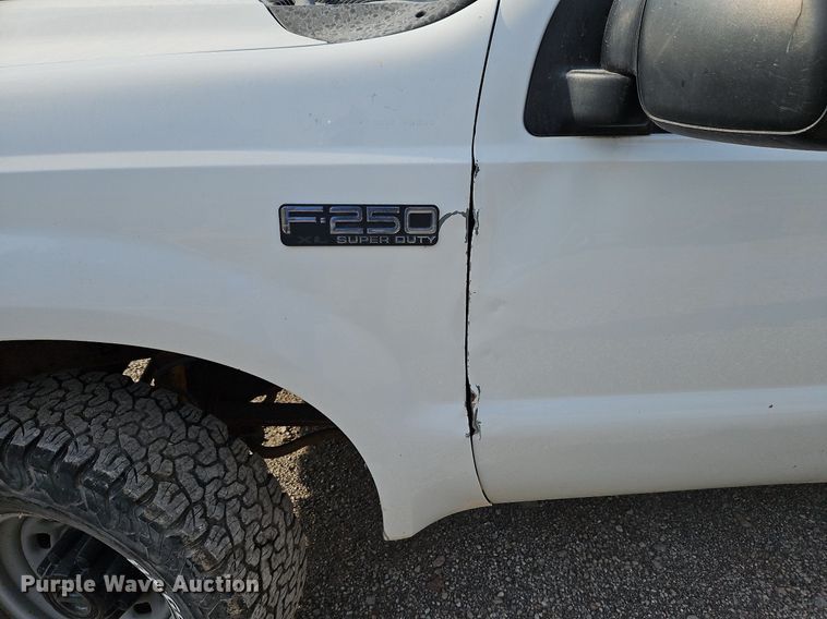 image for item LL9275 2001 Ford F250 Super Duty XL  pickup truck