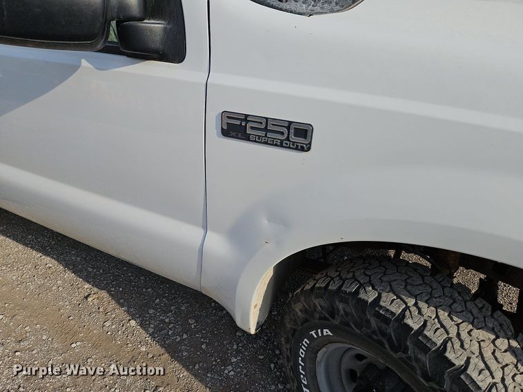 image for item LL9275 2001 Ford F250 Super Duty XL  pickup truck