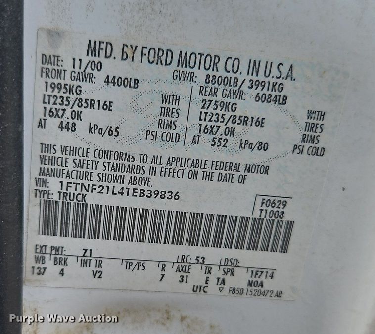 image for item LL9275 2001 Ford F250 Super Duty XL  pickup truck