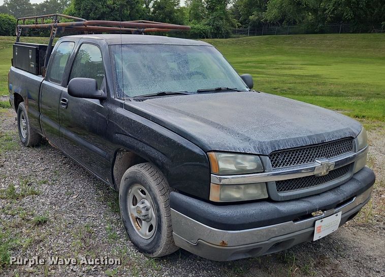 image for item LL9276 2003 Chevrolet Silverado 1500  Ext. Cab pickup truck