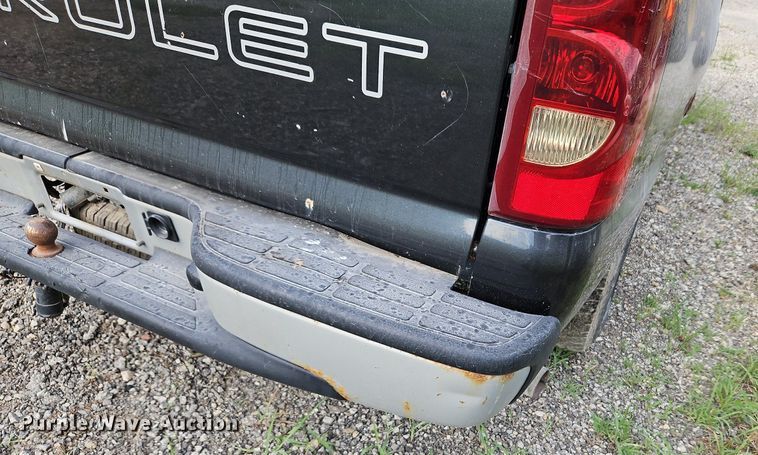 image for item LL9276 2003 Chevrolet Silverado 1500  Ext. Cab pickup truck