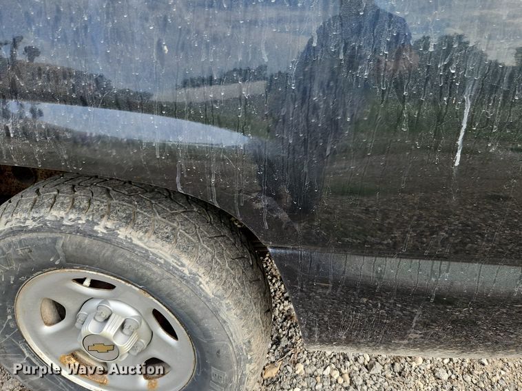 image for item LL9276 2003 Chevrolet Silverado 1500  Ext. Cab pickup truck