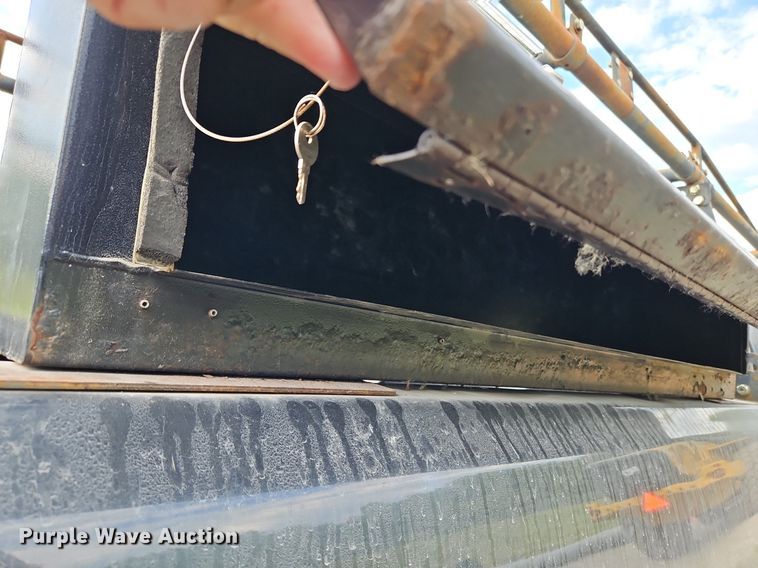 image for item LL9276 2003 Chevrolet Silverado 1500  Ext. Cab pickup truck