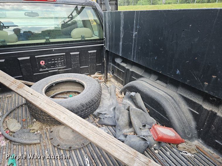 image for item LL9276 2003 Chevrolet Silverado 1500  Ext. Cab pickup truck