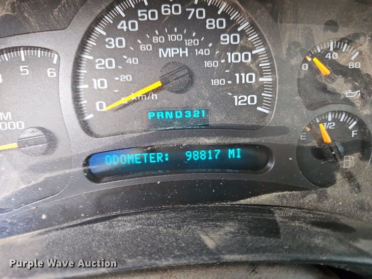 image for item LL9276 2003 Chevrolet Silverado 1500  Ext. Cab pickup truck