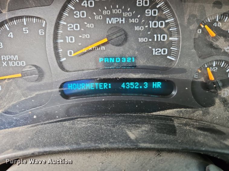 image for item LL9276 2003 Chevrolet Silverado 1500  Ext. Cab pickup truck