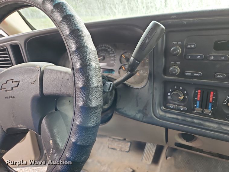 image for item LL9276 2003 Chevrolet Silverado 1500  Ext. Cab pickup truck