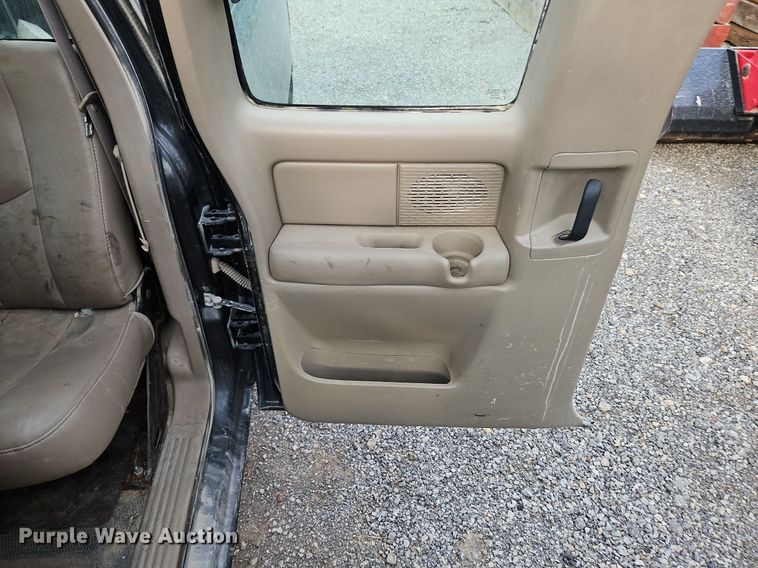 image for item LL9276 2003 Chevrolet Silverado 1500  Ext. Cab pickup truck