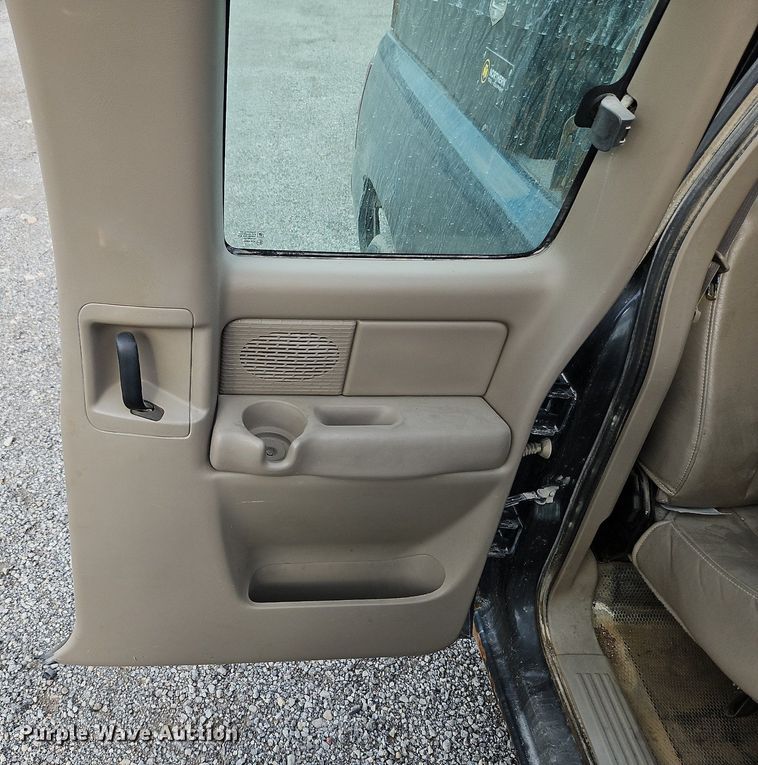 image for item LL9276 2003 Chevrolet Silverado 1500  Ext. Cab pickup truck