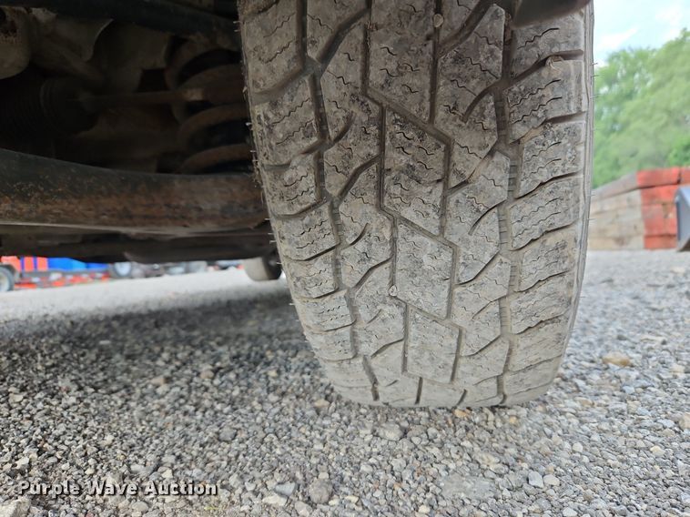 image for item LL9276 2003 Chevrolet Silverado 1500  Ext. Cab pickup truck