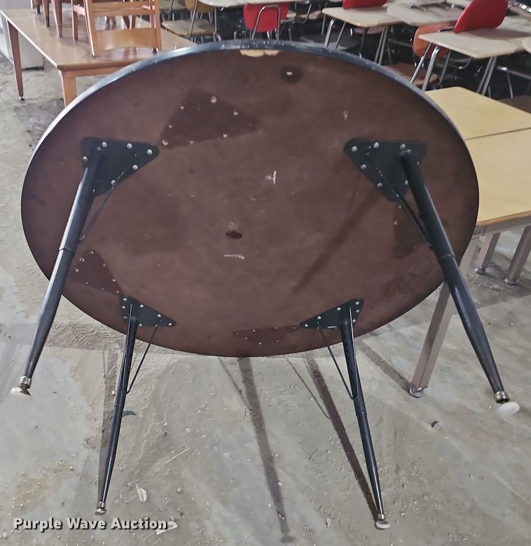 image for item LM9035 (4) tables